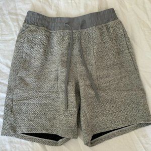 Lululemon At Ease Short 7" Heathered Melody Light Grey / Black - M
